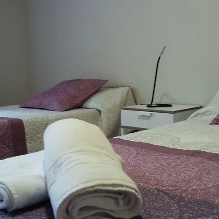 Hostel Alma Del Camino - & *