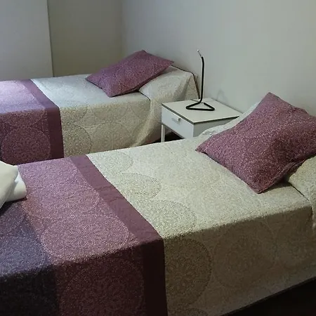 Hostel Alma Del Camino - & *