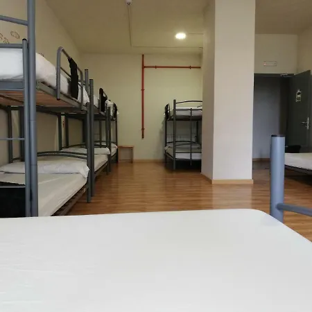 Hostel Alma Del Camino - & *